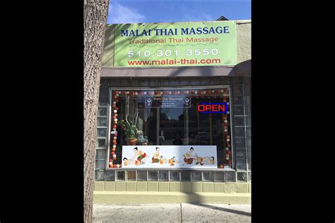 Erotic massage Berkeley Vale