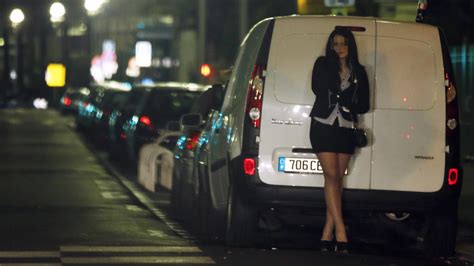Find a prostitute Les Ponts de Ce